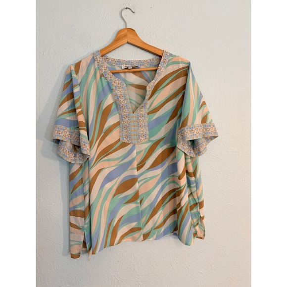 Rose & Olive Tops - Rose + Olive 1X Blouse Plus Size Boho Tunic Aqua Tan Short Sleeve Resortwear